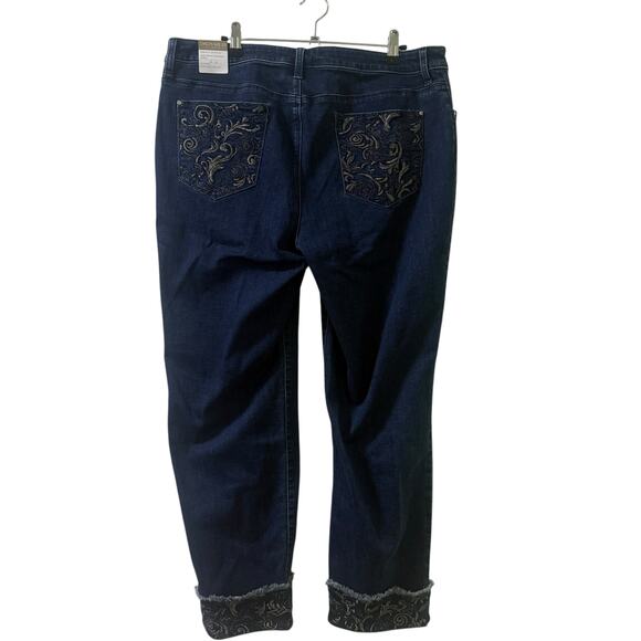 Chicos Jeans Womens 2.5 US 14 Inspired Scroll Girlfriend Brooklyn Dark Wash NWT - Picture 4 of 8